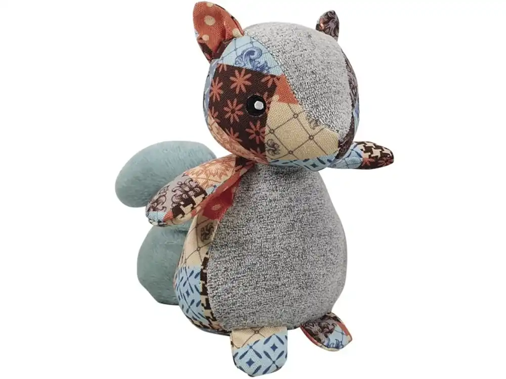 Dokud Zásoby Vydrží Nobby hračka pro psy Veverka Patchwork 20 cm