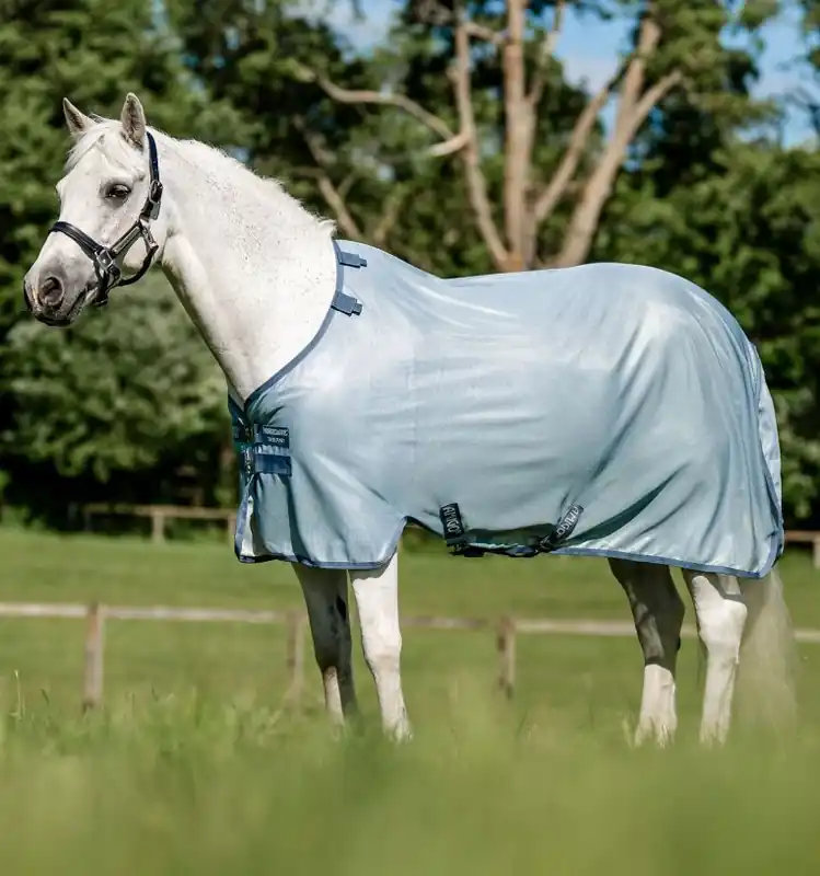 Síťová deka Horseware Amigo® Bug Rug Pony - Barva Světle modráVelikost 110 cm (5‘3") Koupit Online
